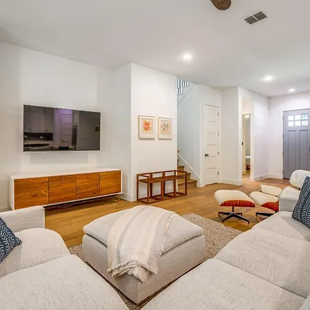 Spacious Austin Home Near S Congress And Downtown!